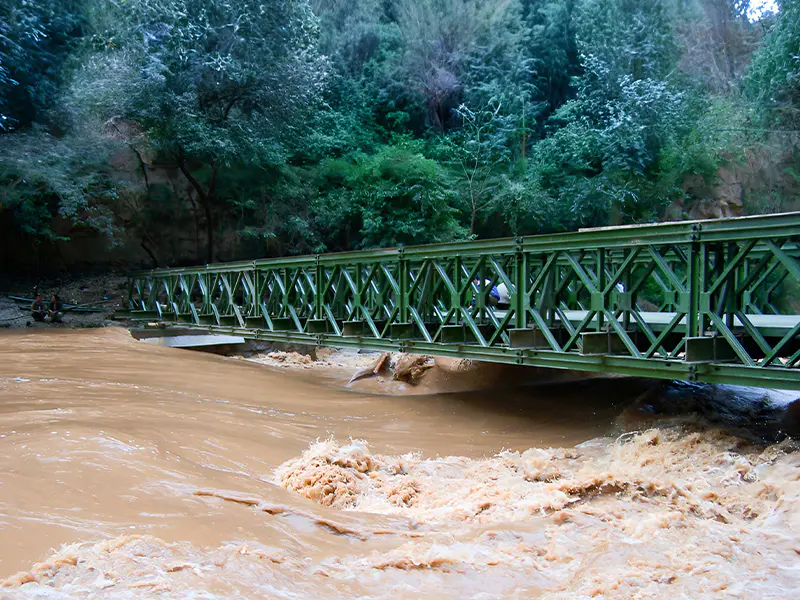 Pudu River Steel Bridge i Luquan County, Yunnan